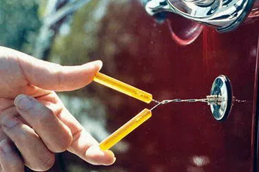 Community Locksmith Store Hollywood, FL 954-282-5613 - broken-key-extraction