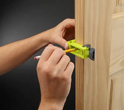 Community Locksmith Store Hollywood, FL 954-282-5613 - new-locks-installation